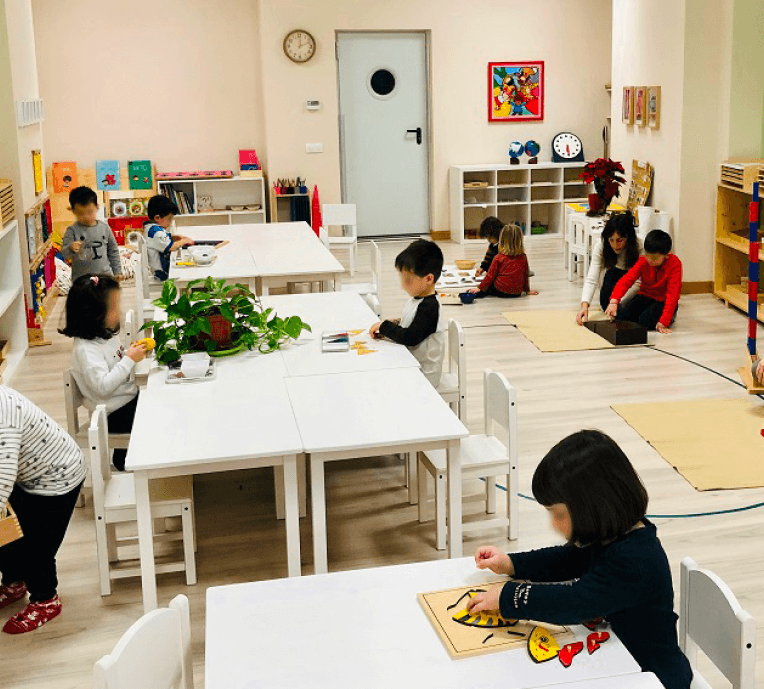 Nuestro centro es, además, un colegio internacional bilingüe, ESPAÑOL/INGLÉS, con asignatura de Frances, siempre con profesorado nativo.